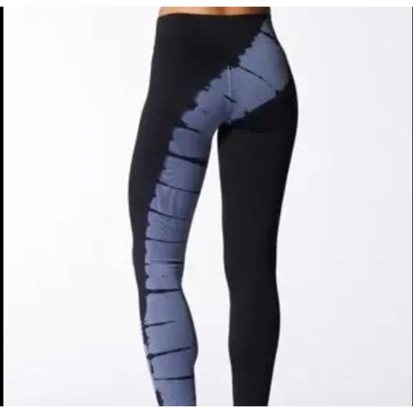 NUX Pants - Nux Tie Dye Black & Grey Ankle Pants Leggings Sz Small NWOT